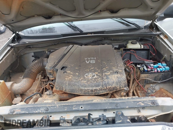 2005 Toyota Tacoma z VIN 5TELU42N55Z069789, wystawiony jako IAAI lot #41320317 z przebiegiem 198 262 mil mil oraz . Historia ofert i sprzedaży dostępna na DreamBid. Obrazek 10.