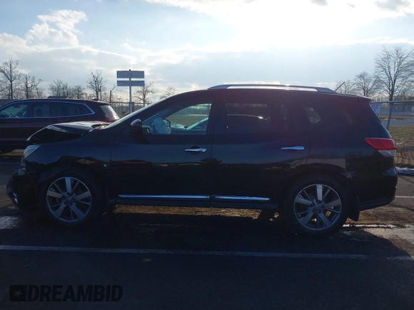 2015 Nissan Pathfinder Platinum z VIN 5N1AR2MM6FC666236, wystawiony jako IAAI lot #41364384 z przebiegiem 117 730 mil mil oraz . Historia ofert i sprzedaży dostępna na DreamBid. Obrazek 14.