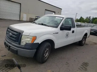 2010 Ford F-150 XL с VIN 1FTMF1CW4AKE03846, выставлен на аукционе Copart как лот 61024965 с пробегом 132 124 миль миль и Чистый • Clean title. История ставок и продаж доступна на DreamBid. Изображение 1.