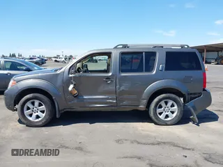 2008 Nissan Pathfinder LE z VIN 5N1AR18U08C661055, wystawiony jako IAAI lot #42792867 z przebiegiem 386 235 mil mil oraz . Historia ofert i sprzedaży dostępna na DreamBid. Obrazek 13.