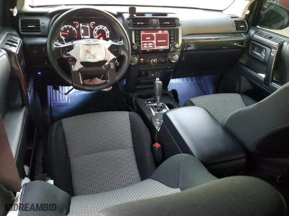 2021 Toyota 4Runner SR5 with VIN JTEEU5JR1M5237556, listed as a Copart auction lot 87691135 with 87,467 mi miles and Salvage Title. Bid and sale history available at carsss.com. Image 8.