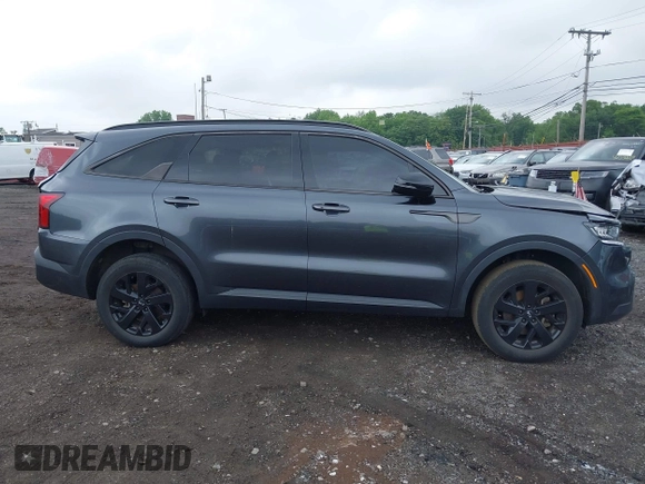 2021 Kia Sorento S z VIN 5XYRLDLC4MG070290, wystawiony jako IAAI lot #42473481 z przebiegiem 40 800 mil mil oraz . Historia ofert i sprzedaży dostępna na DreamBid. Obrazek 13.