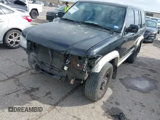 1999 Isuzu Trooper S with VIN JACDJ58X5X7902821, listed as a IAAI auction lot 40762329 with 182,773 mi miles and . Bid and sale history available at DreamBid. Image 2.