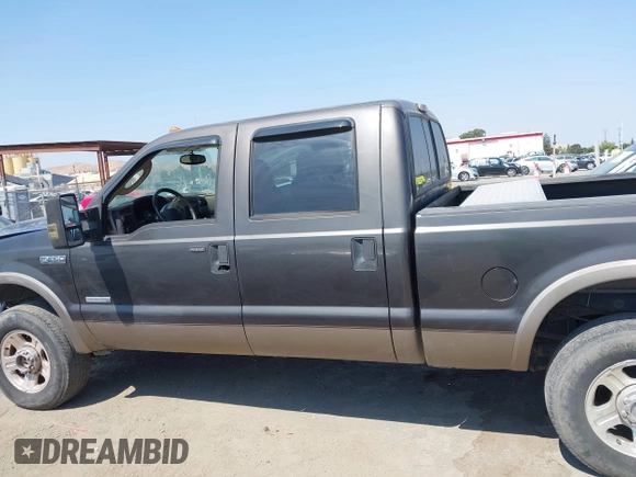 2005 Ford F-250 XL с VIN 1FTSW21P65EC44812, выставлен на аукционе IAAI как лот 42691573 с пробегом 76 672 миль миль и . История ставок и продаж доступна на DreamBid. Изображение 14.