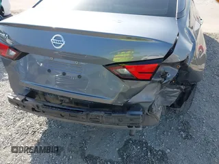 2020 Nissan Altima S z VIN 1N4BL4BV4LC123776, wystawiony jako IAAI lot #42421505 z przebiegiem 125 958 mil mil oraz . Historia ofert i sprzedaży dostępna na DreamBid. Obrazek 6.