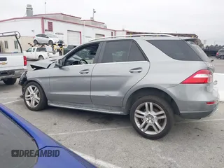 2015 Mercedes-Benz M 350 with VIN 4JGDA5JB6FA499526, listed as a IAAI auction lot 42360236 with Not provided miles and . Bid and sale history available at DreamBid. Image 15.