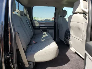 2017 Ford F-150 XL z VIN 1FTEW1CP2HKC41643, wystawiony jako Copart lot #51997745 z przebiegiem 119 697 mil mil oraz Czysty tytuł • Clean title. Historia ofert i sprzedaży dostępna na DreamBid. Obrazek 10.