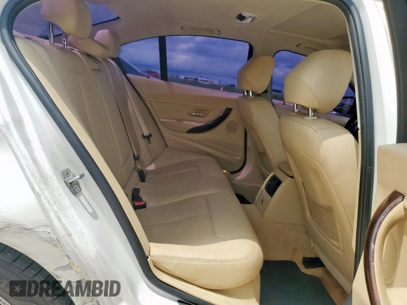 2015 BMW 3 Series 328i with VIN WBA3A5G57FNP34958, listed as a Copart auction lot 58589225 with 136,422 mi miles and Salvage title. Bid and sale history available at DreamBid. Image 10.