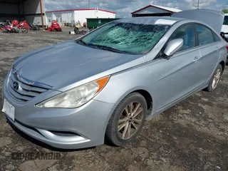 2011 Hyundai Sonata GLS with VIN 5NPEB4AC8BH075552, listed as a IAAI auction lot 41965751 with 180,174 mi miles and . Bid and sale history available at carsss.com. Image 2.