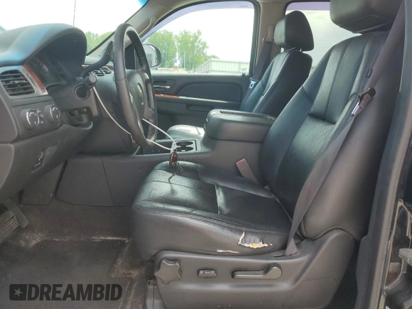 2013 Chevrolet Avalanche LT with VIN 3GNTKFE74DG348568, listed as a Copart auction lot 64982385 with 225,417 mi miles and Clean title. Bid and sale history available at DreamBid. Image 7.