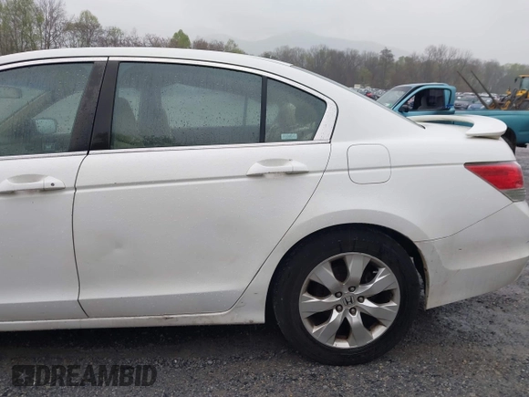 2008 Honda Accord EX with VIN 1HGCP26728A101086, listed as a IAAI auction lot 41996054 with 250,724 mi miles and . Bid and sale history available at DreamBid. Image 14.