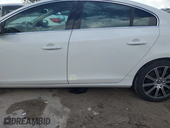 2017 Volvo S60 Inscription Platinum with VIN LYV402TM6HB195886, listed as a Copart auction lot 73937104 with 0 mi miles and Non Repairable. Bid and sale history available at carsss.com. Image 12.