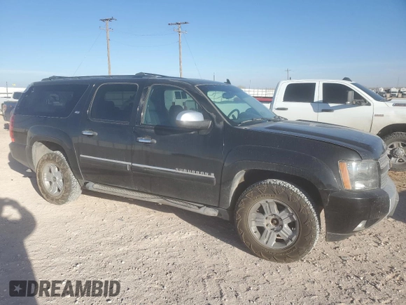2008 Chevrolet Suburban LT w/2LT with VIN 3GNFK16398G189919, listed as a Copart auction lot 41991075 with 186,747 mi miles and Salvage Title. Bid and sale history available at carsss.com. Image 4.