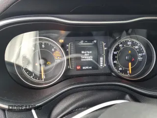 2020 Jeep Cherokee Latitude Plus with VIN 1C4PJLLB0LD614764, listed as a Copart auction lot 45201255 with 88,295 mi miles and Salvage Title. Bid and sale history available at carsss.com. Image 9.