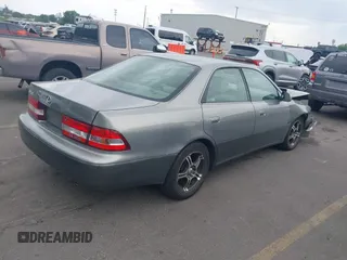 2001 Lexus ES 300 with VIN JT8BF28G310305464, listed as a IAAI auction lot 42767955 with 144,281 mi miles and . Bid and sale history available at DreamBid. Image 4.