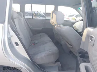 2004 Toyota Highlander with VIN JTEEP21A940038008, listed as a IAAI auction lot 41730423 with 263,222 mi miles. Bid and sale history available at carsss.com. Image 8.