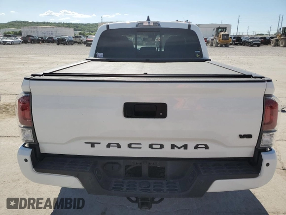 2023 Toyota Tacoma SR z VIN 3TMCZ5AN8PM589655, wystawiony jako Copart lot #56663615 z przebiegiem 43 327 mil mil oraz Szkoda całkowita • Salvage title. Historia ofert i sprzedaży dostępna na DreamBid. Obrazek 6.