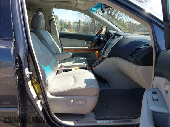2005 Lexus RX 330 with VIN 2T2HA31U65C074714, listed as a IAAI auction lot 41930571 with 174,536 mi miles. Bid and sale history available at carsss.com. Image 5.