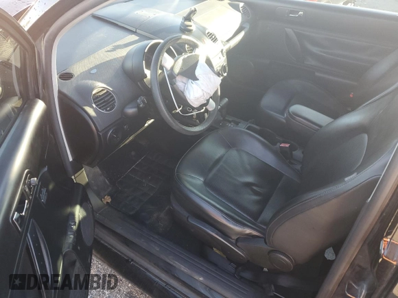 2008 Volkswagen New Beetle Coupe S with VIN 3VWPW31C38M518178, listed as a Copart auction lot 76160904 with 159,622 mi miles and Salvage Title. Bid and sale history available at carsss.com. Image 8.