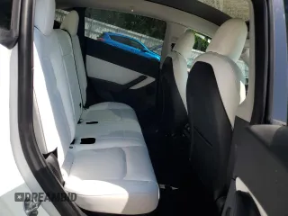 2022 Tesla Model Y Long Range z VIN 7SAYGDEE1NF354633, wystawiony jako Copart lot #55221835 z przebiegiem 53 821 mil mil oraz Szkoda całkowita • Salvage title. Historia ofert i sprzedaży dostępna na DreamBid. Obrazek 10.