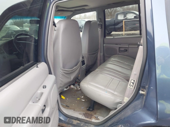 2000 Ford Explorer XLT с VIN 1FMZU83P2YZB75694, выставлен на аукционе IAAI как лот 41932899 с пробегом 245 229 миль миль и . История ставок и продаж доступна на DreamBid. Изображение 8.