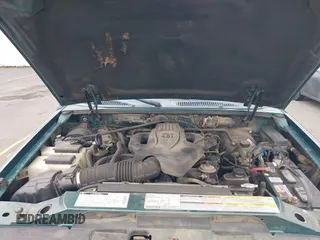 1999 Ford Explorer XLT with VIN 1FMZU34E1XZB72588, listed as a IAAI auction lot 42598441 with 233,717 mi miles and . Bid and sale history available at DreamBid. Image 10.
