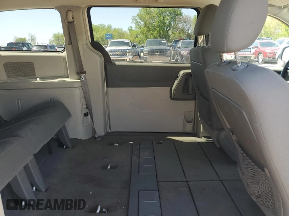2009 Dodge Grand Caravan SXT z VIN 2D8HN54139R548082, wystawiony jako Copart lot #55882315 z przebiegiem 231 102 mil mil oraz Szkoda całkowita • Salvage title. Historia ofert i sprzedaży dostępna na DreamBid. Obrazek 11.