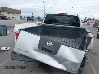 2005 Nissan Titan SE with VIN 1N6AA07B85N572434, listed as a IAAI auction lot 41526698 with 201,138 mi miles. Bid and sale history available at carsss.com. Image 17.