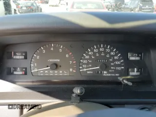 1997 Toyota T100 DX z VIN JT4TN12D0V0038324, wystawiony jako Copart lot #72609844 z przebiegiem 233 254 mil mil oraz Tytuł czysty. Historia ofert i sprzedaży dostępna na DreamBid. Obrazek 9.
