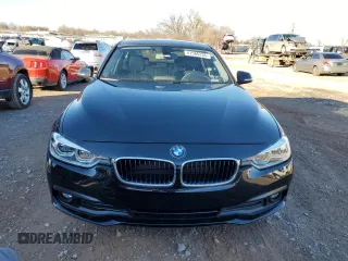2018 BMW 3 Series 320i with VIN WBA8E1G57JNU89476, listed as a Copart auction lot 41560235 with Not Provided miles and Salvage Title. Bid and sale history available at carsss.com. Image 5.