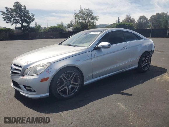 2010 Mercedes-Benz E 550 with VIN WDDKJ7CB5AF014783, listed as a Copart auction lot 54239565 with 157,025 mi miles and Salvage title. Bid and sale history available at DreamBid. Image 1.