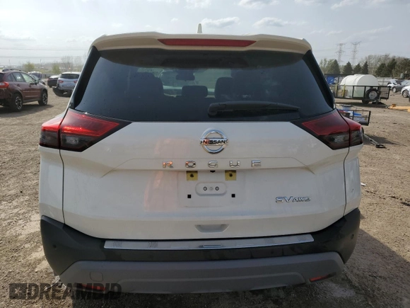 2021 Nissan Rogue SV z VIN JN8AT3BB5MW205669, wystawiony jako Copart lot #54532685 z przebiegiem 61 407 mil mil oraz Szkoda całkowita • Salvage title. Historia ofert i sprzedaży dostępna na DreamBid. Obrazek 6.