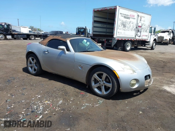 2007 Pontiac Solstice z VIN 1G2MB35B37Y137084, wystawiony jako IAAI lot #41751483 z przebiegiem 68 241 mil mil oraz . Historia ofert i sprzedaży dostępna na DreamBid. Obrazek 1.