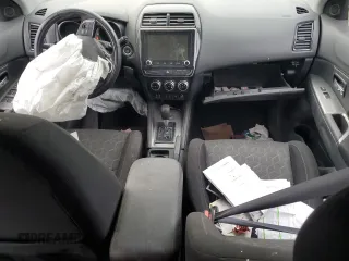 2021 Mitsubishi Outlander ES z VIN JA4ARUAU1MU010564, wystawiony jako Copart lot #56552645 z przebiegiem 86 994 mil mil oraz Czysty tytuł • Clean title. Historia ofert i sprzedaży dostępna na DreamBid. Obrazek 8.