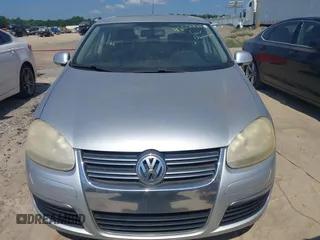2007 Volkswagen Jetta Wolfsburg Edition with VIN 3VWEF71K87M138516, listed as a IAAI auction lot 42827212 with 155,987 mi miles and . Bid and sale history available at DreamBid. Image 6.