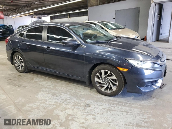 2018 Honda Civic EX с VIN 19XFC2F77JE040070, выставлен на аукционе Copart как лот 56895195 с пробегом 39 746 миль миль и Списание • Salvage title. История ставок и продаж доступна на DreamBid. Изображение 4.