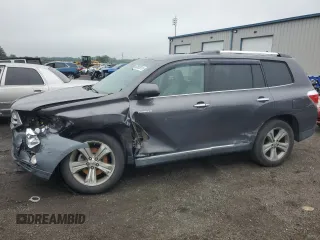 2013 Toyota Highlander Limited with VIN 5TDDK3EH1DS179289, listed as a Copart auction lot 62862615 with 225,212 mi miles and Salvage title. Bid and sale history available at DreamBid. Image 1.