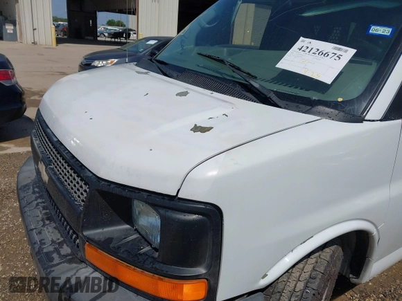 2008 Chevrolet Express Cargo with VIN 1GCFG15X881164040, listed as a IAAI auction lot 42126675 with 470,471 mi miles and . Bid and sale history available at DreamBid. Image 6.