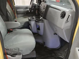 2019 Ford Econoline Commercial with VIN 1FDXE4FS3KDC57693, listed as a Copart auction lot 84570474 with 83,957 mi miles and Clean Title. Bid and sale history available at carsss.com. Image 5.