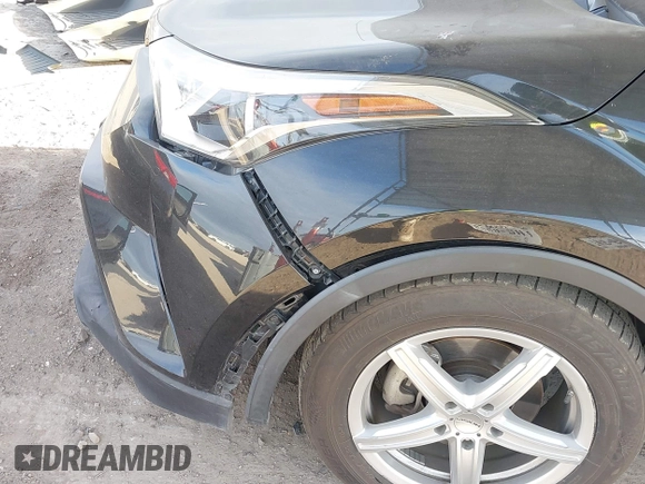 2019 Toyota C-HR XLE with VIN JTNKHMBX4K1032039, listed as a IAAI auction lot 41365721 with 96,194 mi miles. Bid and sale history available at carsss.com. Image 6.