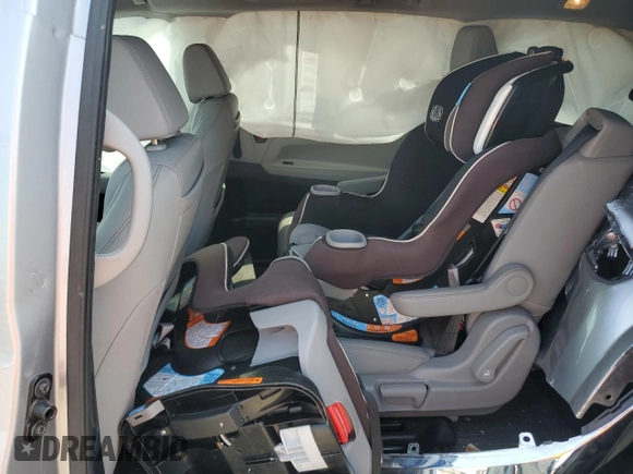 2022 Honda Odyssey Touring с VIN 5FNRL6H85NB056617, выставлен на аукционе Copart как лот 59208295 с пробегом 26 000 миль миль и Списание • Salvage title. История ставок и продаж доступна на DreamBid. Изображение 11.