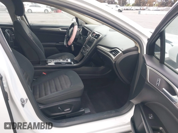 2017 Ford Fusion SE with VIN 3FA6P0H75HR335912, listed as a IAAI auction lot 42141318 with 160,614 mi miles. Bid and sale history available at carsss.com. Image 5.