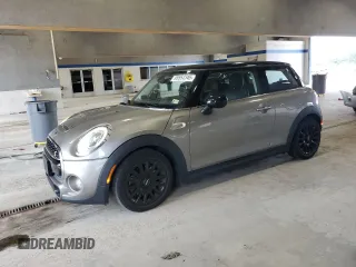 2018 MINI Hardtop Cooper S z VIN WMWXP7C5XJ2A46905, wystawiony jako Copart lot #65552345 z przebiegiem 72 923 mil mil oraz Szkoda całkowita • Salvage title. Historia ofert i sprzedaży dostępna na DreamBid. Obrazek 1.