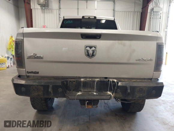 2015 Ram 2500 SLT with VIN 3C6UR5DL4FG614148, listed as a IAAI auction lot 42137073 with 172,705 mi miles. Bid and sale history available at carsss.com. Image 16.