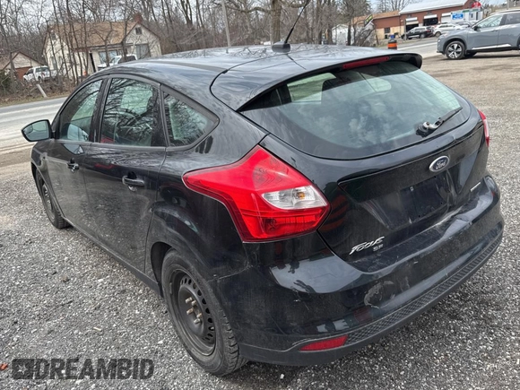 2014 Ford Focus SE with VIN 1FADP3K25EL200882, listed as a Copart auction lot 54733815 with 152,377 mi miles and Clean Title. Bid and sale history available at carsss.com. Image 3.
