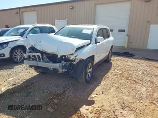 2017 Jeep Compass High Altitude with VIN 1C4NJDEB2HD100626, listed as a IAAI auction lot 41823817 with 90,138 mi miles. Bid and sale history available at carsss.com. Image 17.