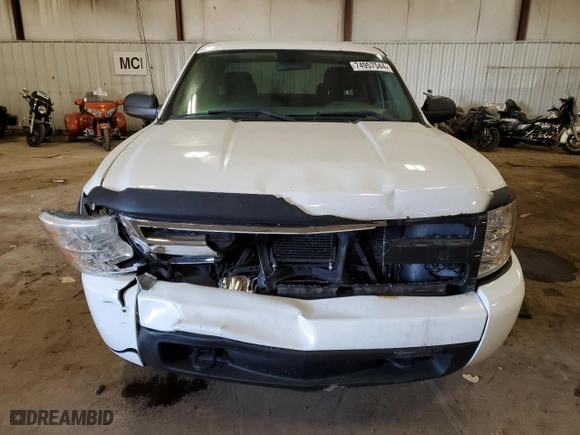2013 Chevrolet Silverado 1500 Work Truck with VIN 1GCRKPE7XDZ180783, listed as a Copart auction lot 74957544 with 187,055 mi miles and Clean Title. Bid and sale history available at carsss.com. Image 5.