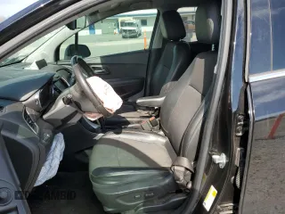2020 Chevrolet Trax LT with VIN KL7CJLSB8LB025440, listed as a Copart auction lot 46864515 with 74,883 mi miles and Salvage title. Bid and sale history available at DreamBid. Image 7.