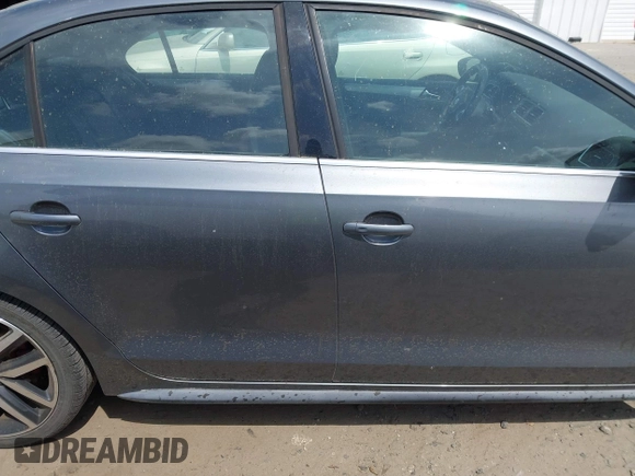 2013 Volkswagen Jetta GLI Autobahn с VIN 3VW467AJ6DM362463, выставлен на аукционе IAAI как лот 41956278 с пробегом 123 293 миль миль и . История ставок и продаж доступна на DreamBid. Изображение 14.