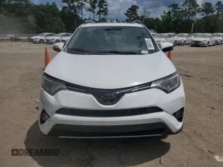 2018 Toyota RAV4 XLE with VIN JTMWFREV3JJ727033, listed as a Copart auction lot 59967025 with 145,990 mi miles and Clean title. Bid and sale history available at DreamBid. Image 5.